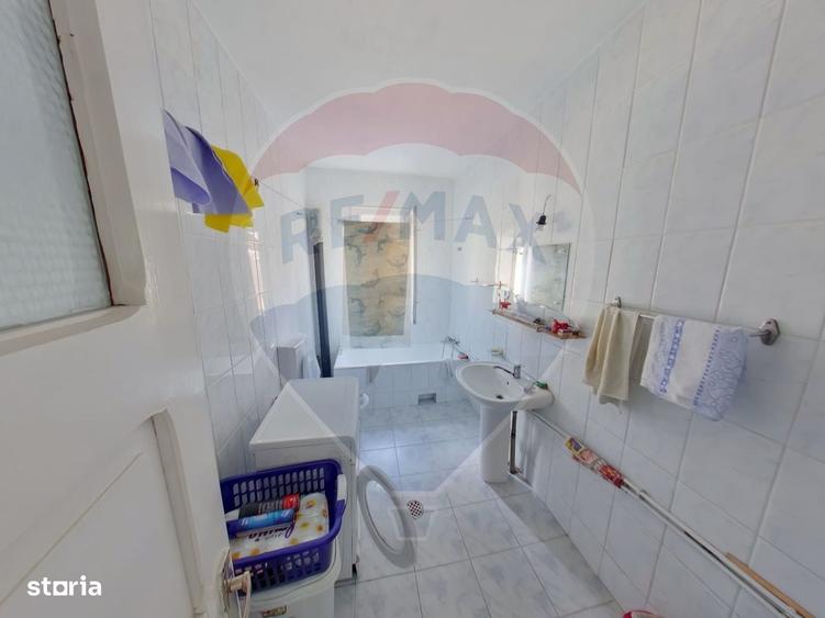 Casă cu 4 camere în Rona de Sus