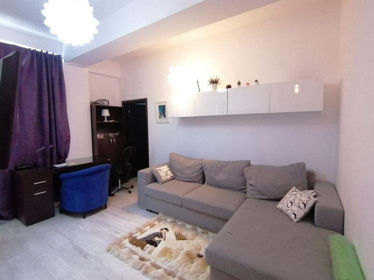 Apartament cu 2 camere nedecomandat în Independenței