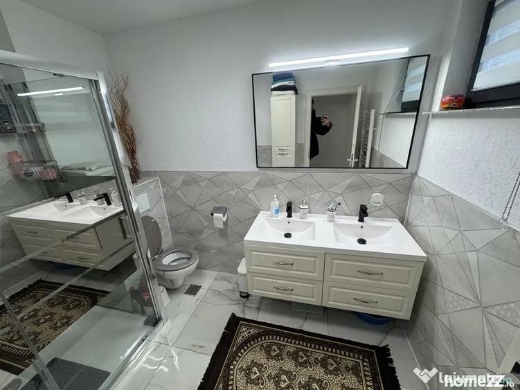 Casă cu 4 camere cu Teren 241 Mp în Brătianu
