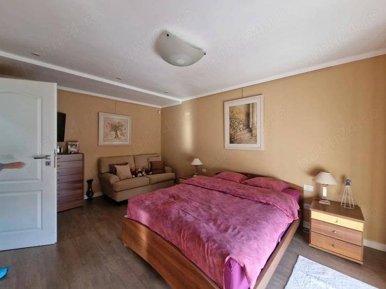 Casă cu Teren 563 Mp în Central