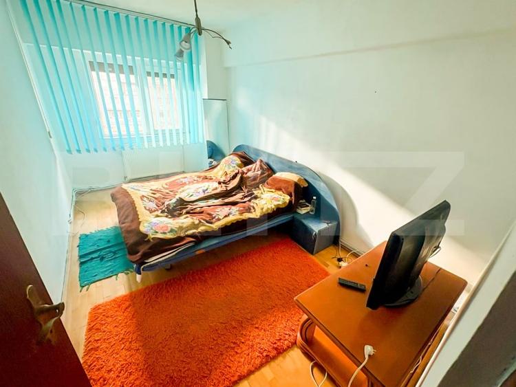 Apartament cu 4 camere, decomandat, zona Decebal - 4