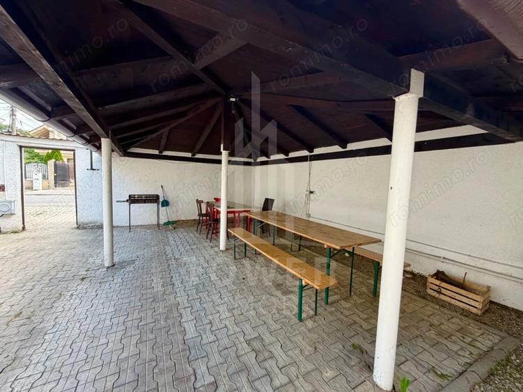 Casă cu 7 camere cu Teren 319 Mp în Central