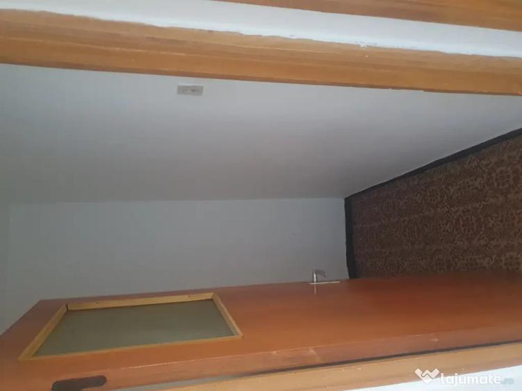 Apartament cu 3 camere decomandat în Păcii