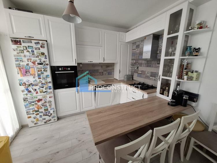 Apartament cu 3 camere decomandat, mobilat în Dumbrăvița