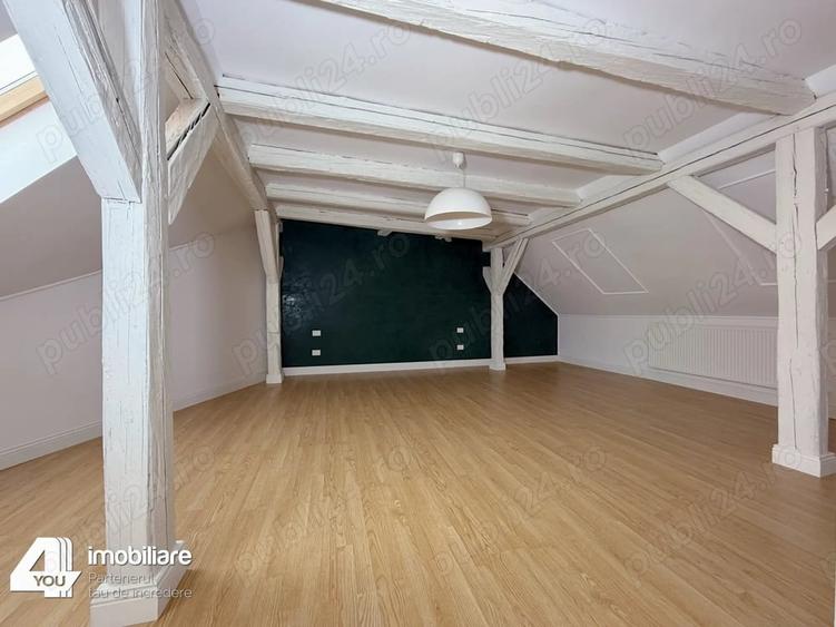 Casa S+P+M zona Ultracentrala la curte cu 2 vecini, recent renovata - 2