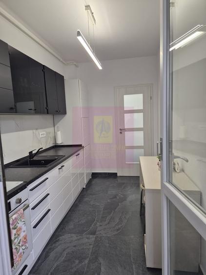 Apartament cu 2 camere decomandat în Fundeni
