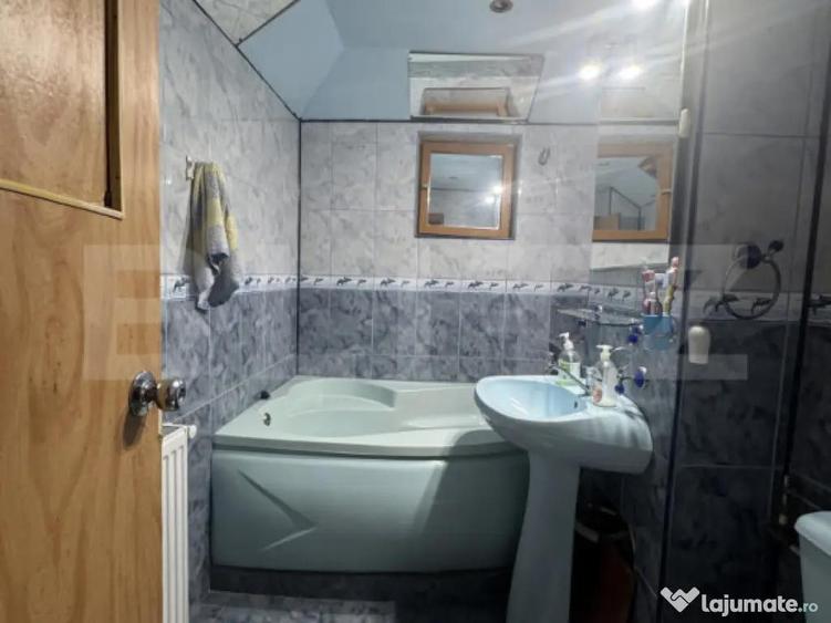Apartament cu 3 camere decomandat în George Enescu