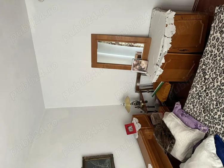 Apartament cu 3 camere decomandat în Caracal