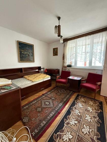 Apartament cu 2 camere decomandat în Cornișa