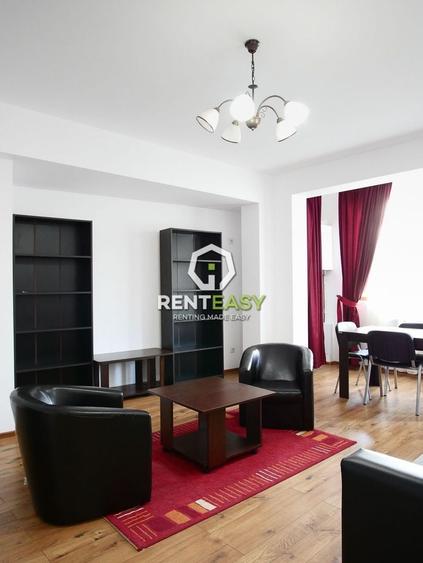 Apartament cu 3 camere decomandat în Central