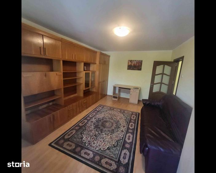 Apartament cu 2 camere decomandat în Energiei