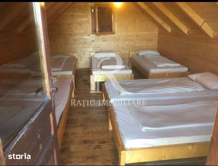 Casă cu 7 camere cu Teren 7384 Mp în Buntești
