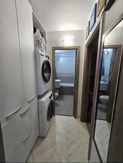 Apartament cu 2 camere semidecomandat în George Enescu
