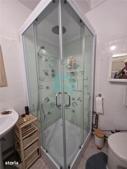 Apartament cu 2 camere decomandat, mobilat în Lupeni