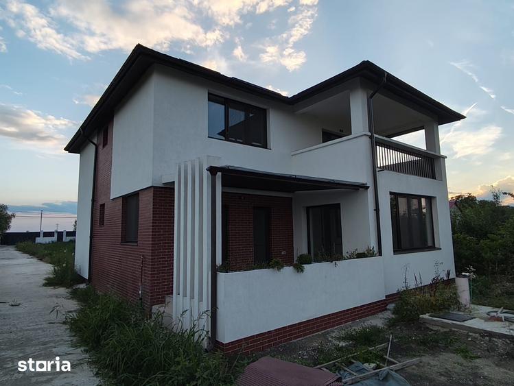 Casă cu 5 camere cu Teren 1800 Mp în Tărtășești