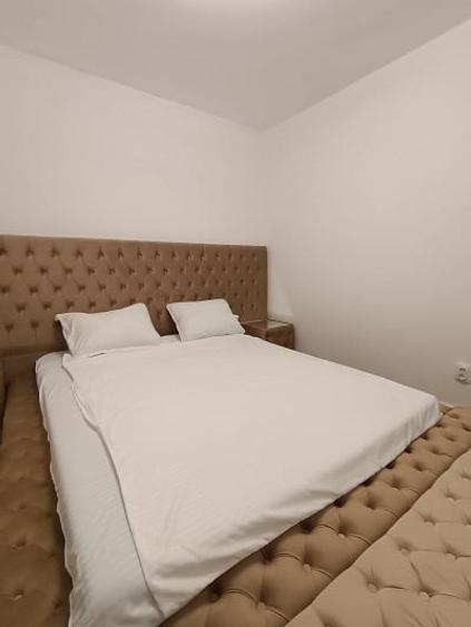Apartament cu 2 camere decomandat în Lacul Tei