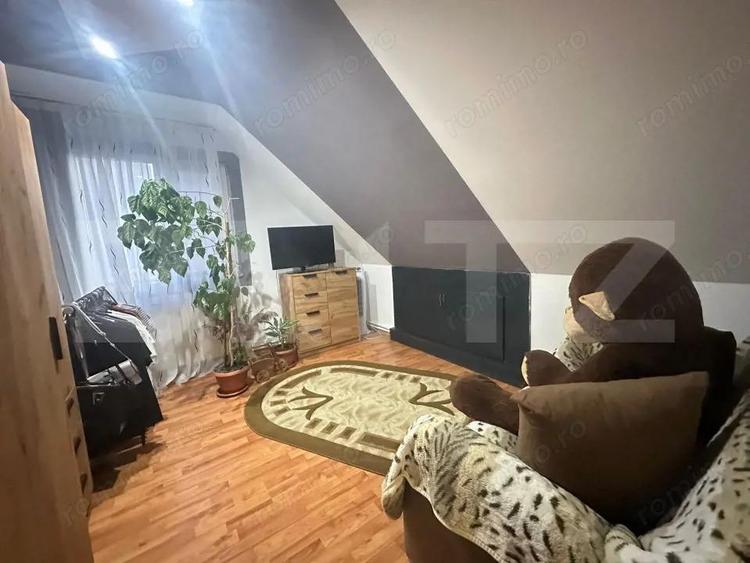 Apartament cu 3 camere decomandat în Cetate