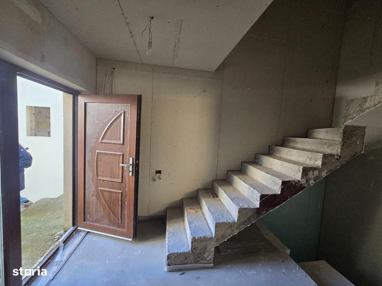 Vila Eforie Sud D+P+1 ultracentral 10 camere cu bai - 11