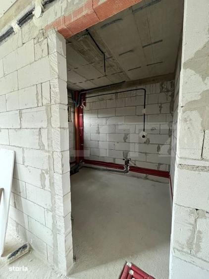 Casă cu 4 camere în Uriu