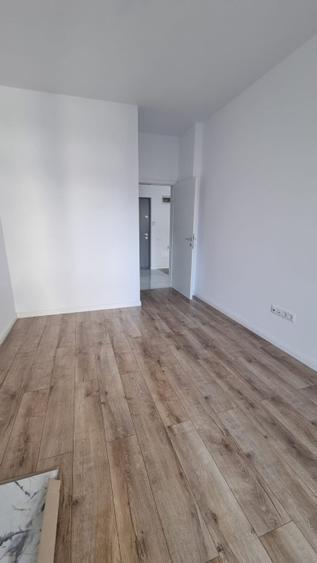 PERSOANĂ FIZICĂ VÂND APARTAMENT 2 CAMERE - 3