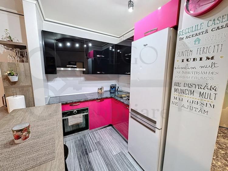 Apartament cu 2 camere semidecomandat, mobilat în Central