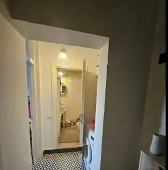 Apartament cu 4 camere decomandat în Colentina