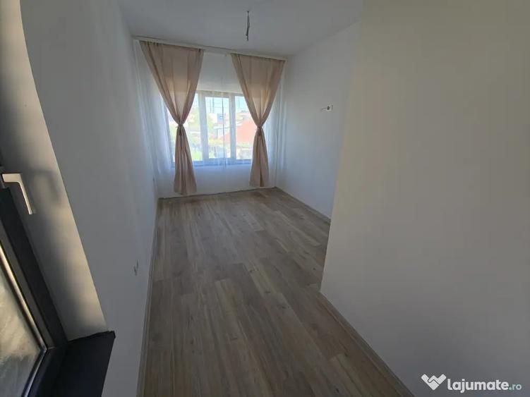 Vila stil mediteranean Ovidiu pozi?ie excelenta 4 camere - 2