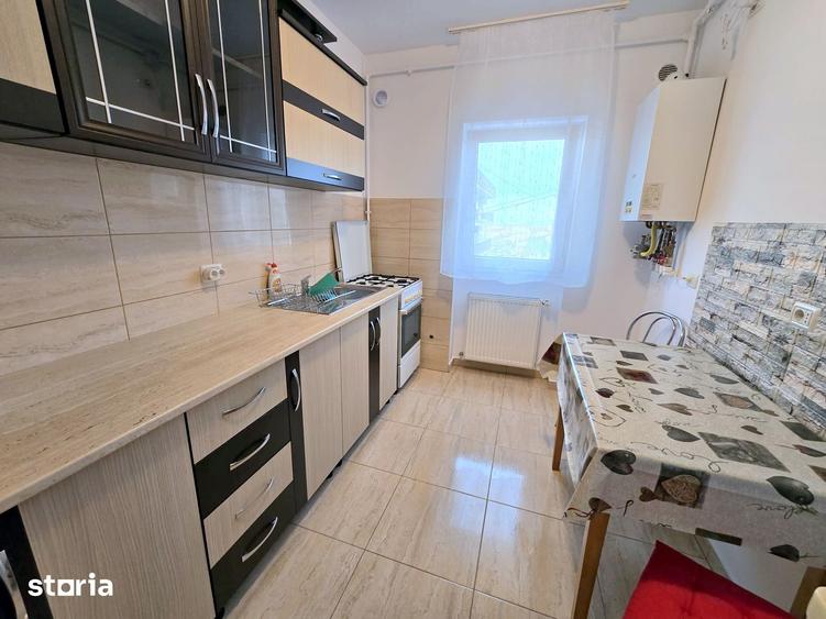 Garsonieră decomandată, mobilată în Bună Ziua