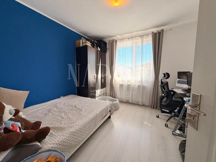 Apartament cu 3 camere semidecomandat în Florești
