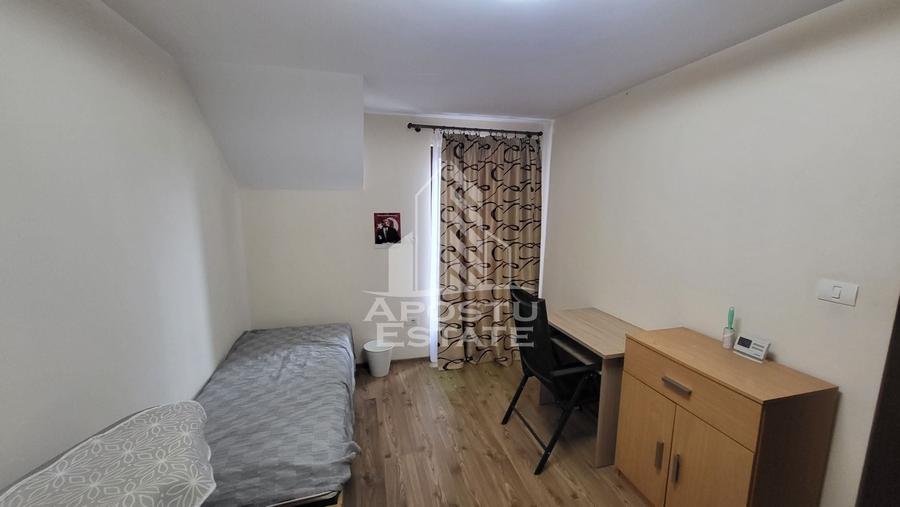 Duplex cu 5 camere cu Canalizare în Dumbrăvița