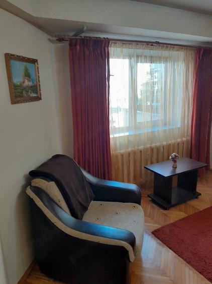Garsonieră decomandată în Central