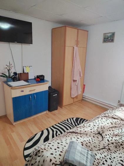 Casă cu 1 camere cu Teren 180 Mp în Central