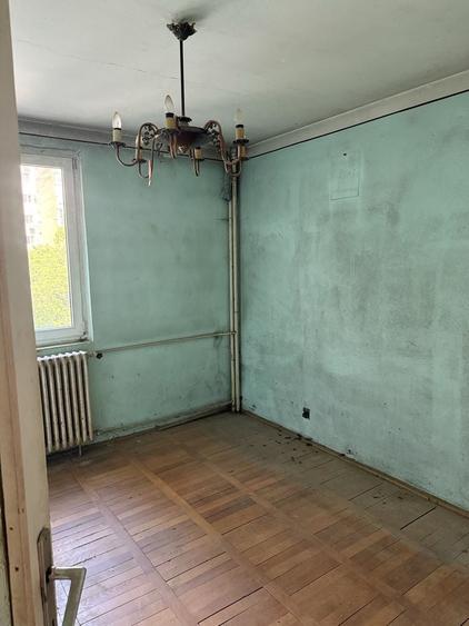 Apartament cu 3 camere decomandat în Dacia