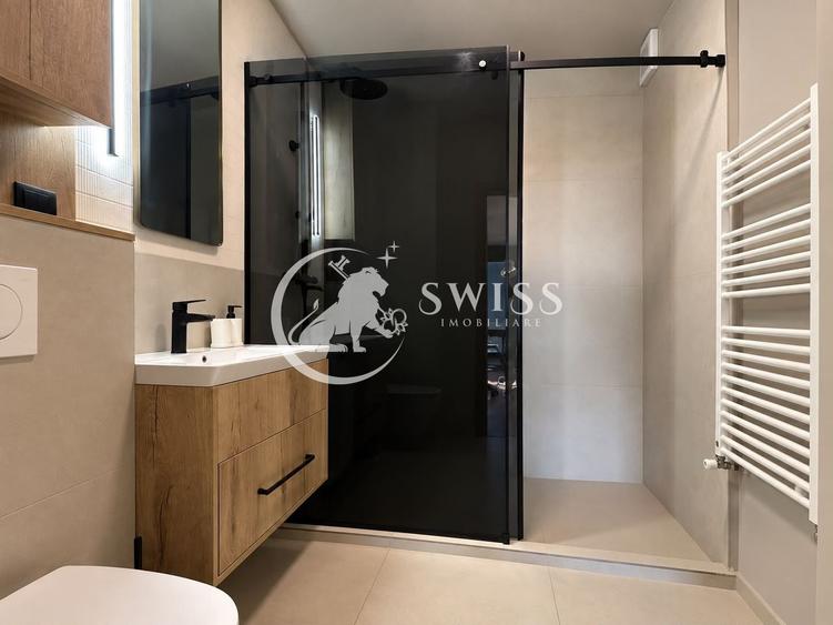 Apartament cu 2 camere semidecomandat, mobilat în Central