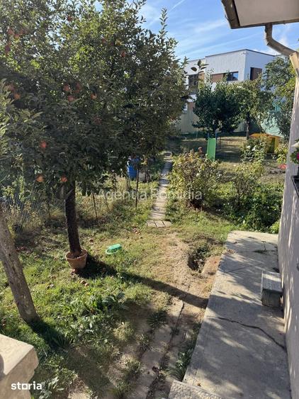 Casă cu 3 camere cu Teren 900 Mp în Central