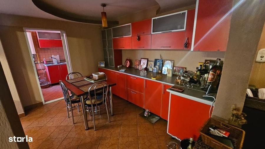 Apartament cu 4 camere în Găvana