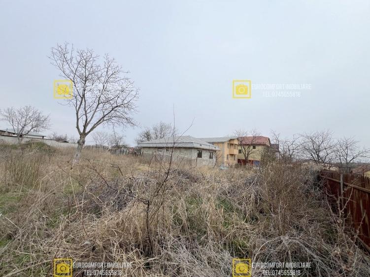 Teren Construcții intravilan de 1000 mp, în Nord