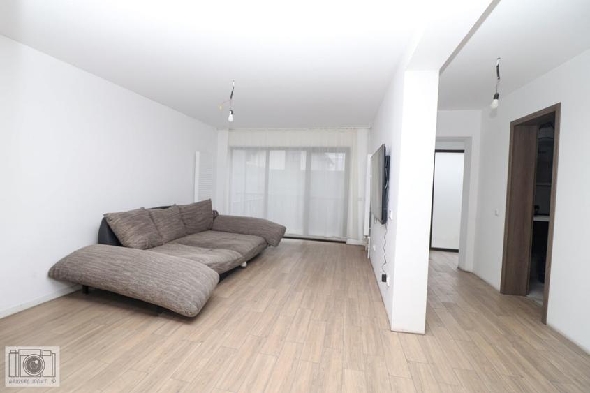 Casă cu 5 camere cu Teren 700 Mp în Ciorogârla