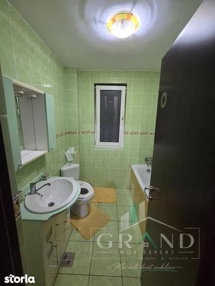 Apartament cu 2 camere semidecomandat, mobilat în Florești