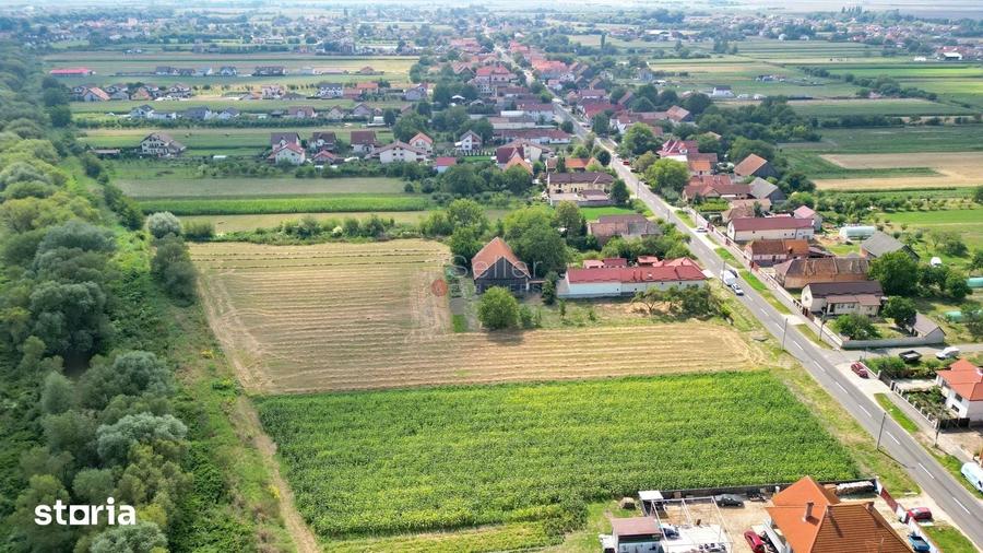 Teren de 1777 mp, în Stupini