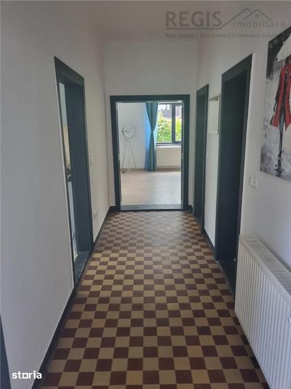 Casă cu 3 camere cu Teren 200 Mp în Florilor