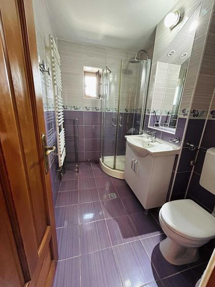 Apartament cu 3 camere decomandat, mobilat în Complex Studențesc