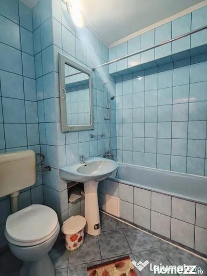 Apartament cu 3 camere semidecomandat în Ultracentral