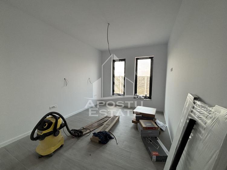 Casă individuală cu 3 camere cu Canalizare în Urseni