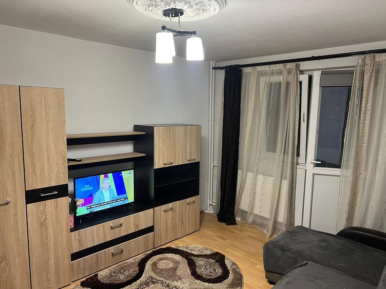 Apartament cu 2 camere decomandat în Lujerului