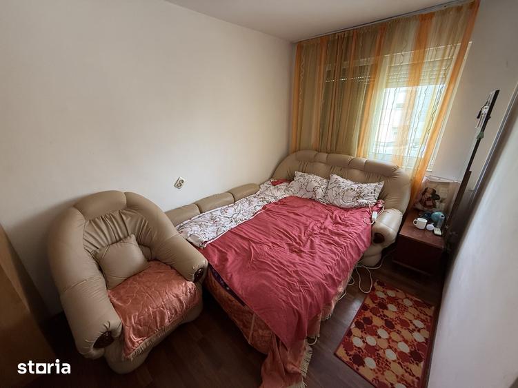 Apartament cu 2 camere semidecomandat în Exterior Vest