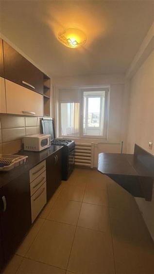 Apartament cu 2 camere semidecomandat în Vatra Luminoasă