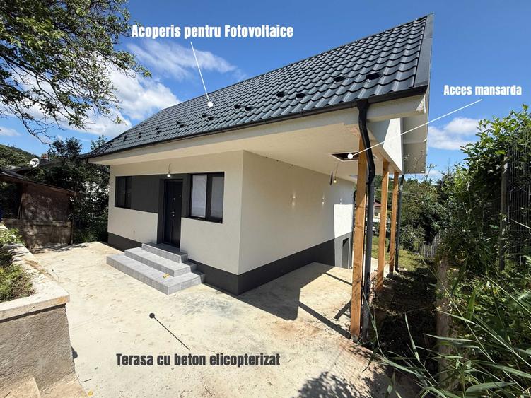 Casă cu 4 camere în Teișani