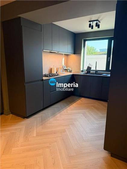 Casă cu 6 camere cu Teren 520 Mp în Băneasa