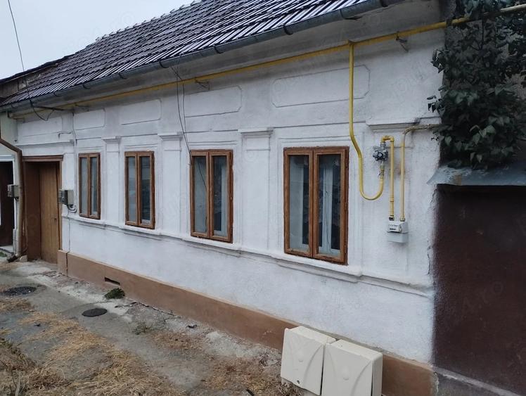Casă cu 3 camere cu Teren 511 Mp în Bocșa